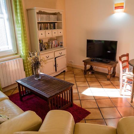 Maison Agreable En Centre Historique Saint-Cere Ngoại thất bức ảnh