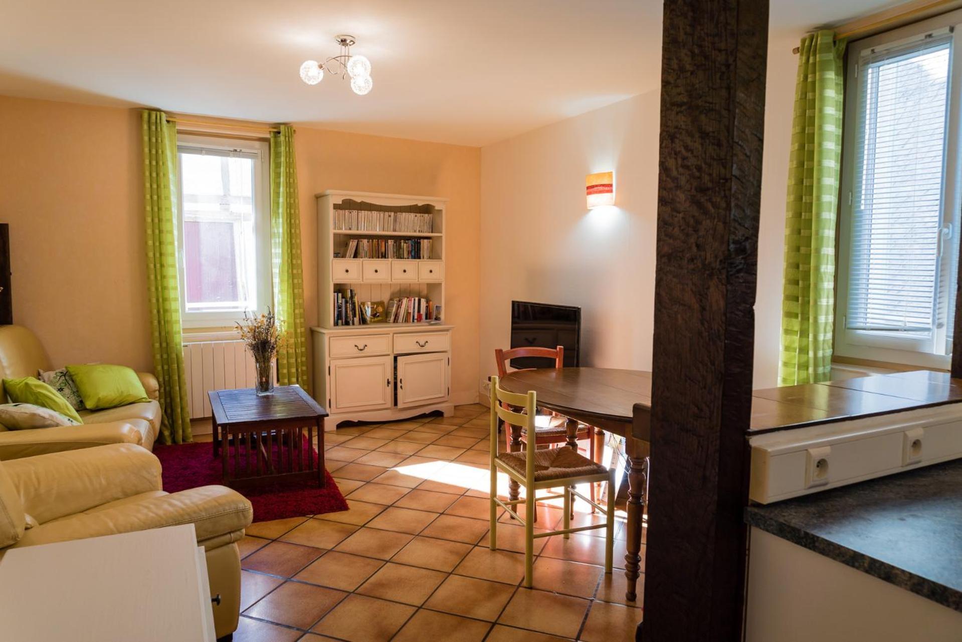 Maison Agreable En Centre Historique Saint-Cere Ngoại thất bức ảnh